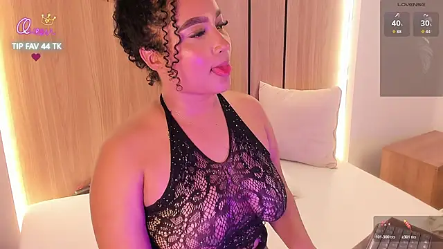 cloe_25 live XXX chat