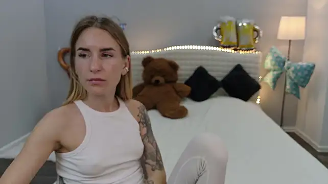 צ'אט XXX בשידור חי של DeboraHorny