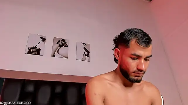 maxpower830 live XXX chat