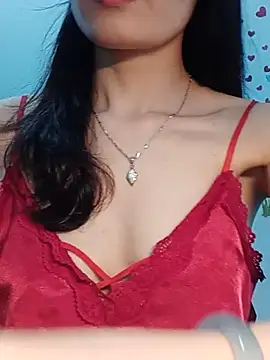 Hinna_x Live XXX Chat