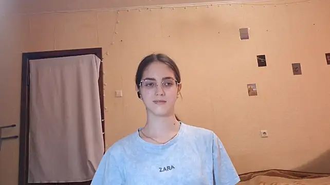 Katelemon's Live Chat Room