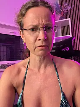 AnnikaRose 라이브 XXX 채팅