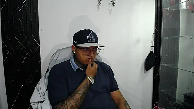 Duke_DarkBoy99 Chat XXX live