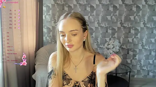 A_delina XXX чат на живо