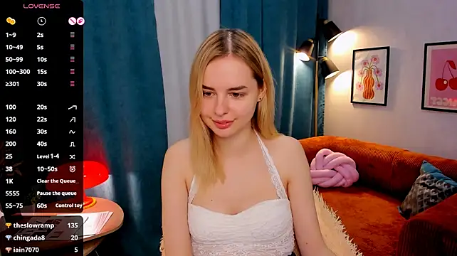 צ'אט XXX בשידור חי של LillianShine