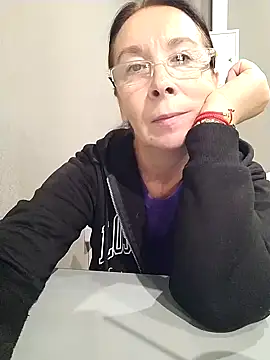 XXX chat uživo modela Celine_Faer1