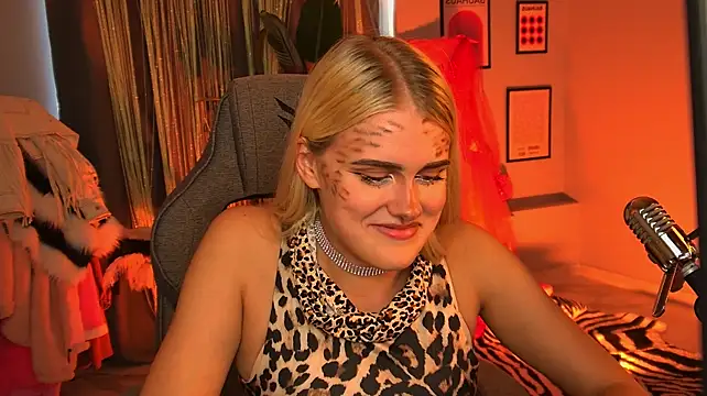 XXX chat uživo modela KattyWilde