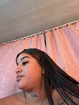 Chat XXX en directo de Little_Gaby_