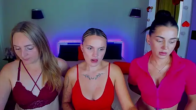XXX chat uživo modela MagicEyess