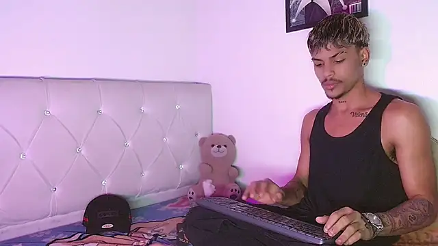 Angel_foxc13n Live XXX chat