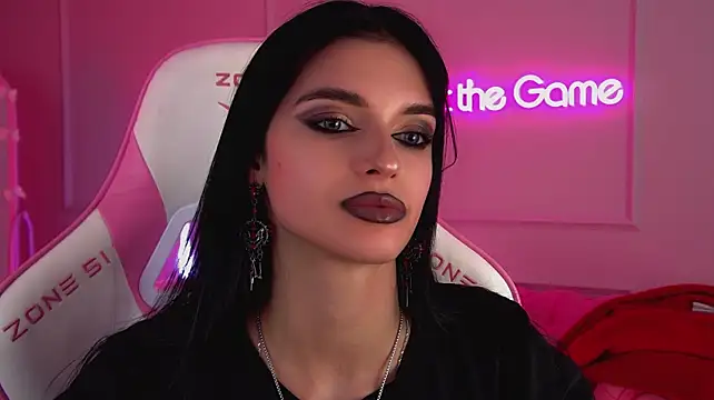 BeverlyMost Adlı Modelin Canlı XXX Sohbeti