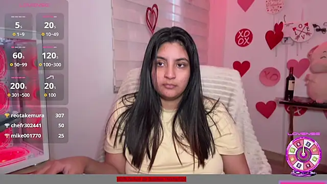 cloe_small live XXX chat