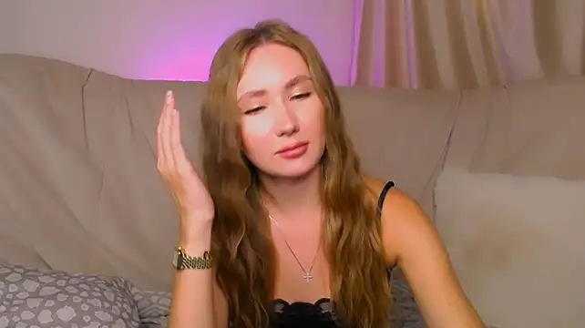 EllyColins 现场XXX聊天