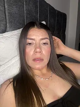 martina_contreras' Live XXX Chat