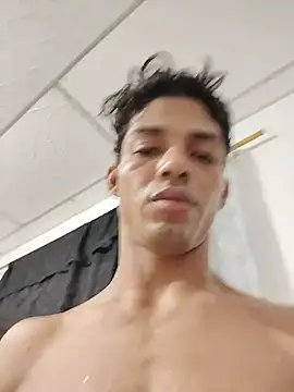 Lopezellatino22cm webcam show