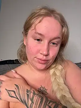 Chatroom XXX en direct de EveryTokenIsImportant