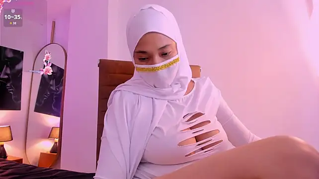 Živý XXX chat zuri_zayn