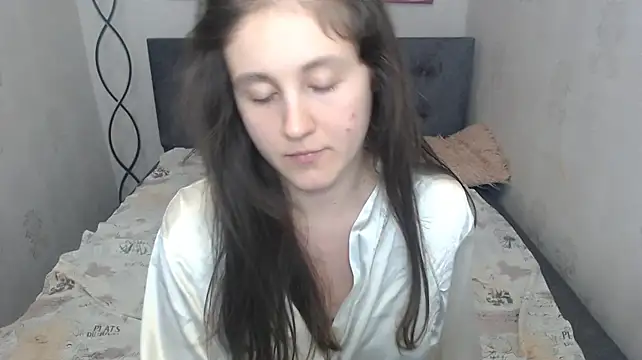 XXX chat uživo modela Holliy_Cooper