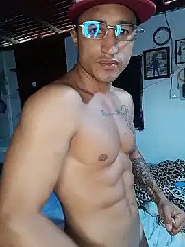 XXX chat uživo modela Fitneehot