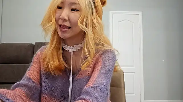 IoneGray Live XXX-chat