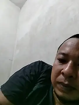 TriaEru69 Show Webcam