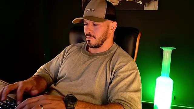 AngeloEricn Live XXX chat