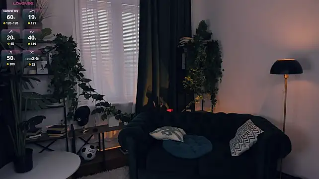 دردشة InesPiek الجنسية المباشرة