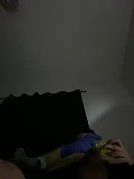 XXX chat uživo modela GusanoDelicioso
