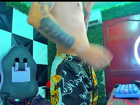Boy_tatto77 live XXX chat