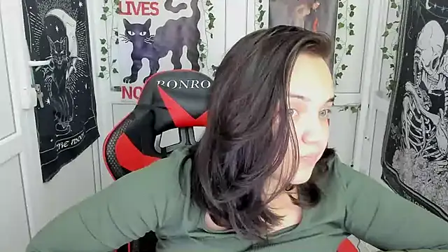 Caroline_cutteのライブXXXチャット