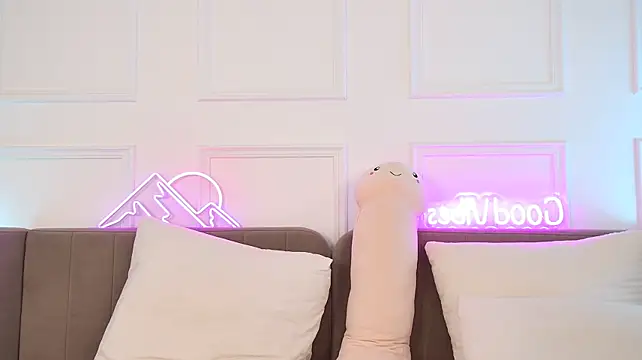MeganStrane XXX чат на живо