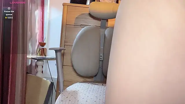 mimi_181 即時 XXX 聊天