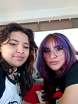 Chat +18 de Liily_Foxxy ao vivo