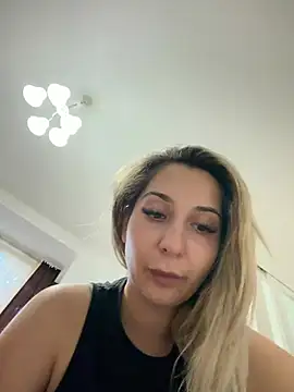 kinky_rebecca XXX чат на живо