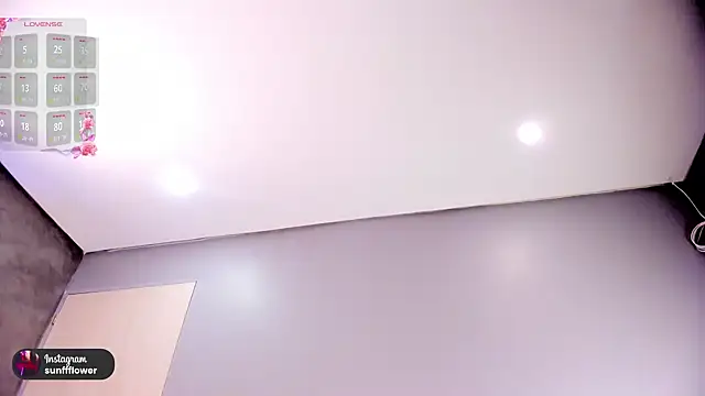 Živý XXX chat LissMonroe