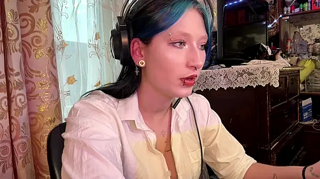 Missmeew live XXX chat
