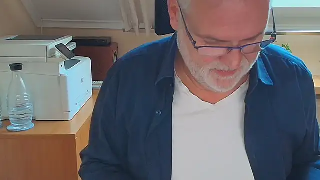 subbear1968 Live XXX Chat