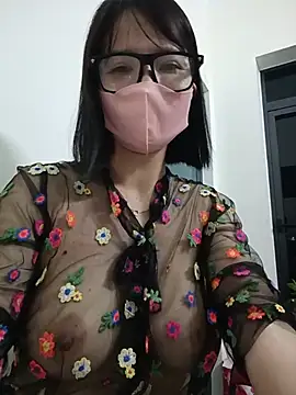 Emma_Linh's Live XXX Chat