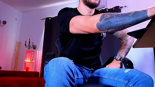 Онлайн чат XXX MightyAaron66