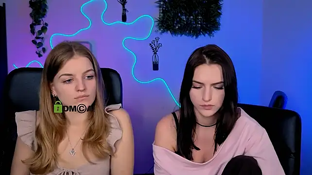 lisa_dark_ Obrolan Langsung XXX