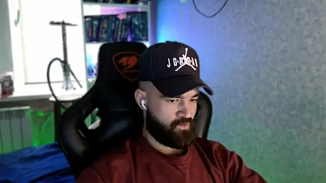 _Serious_Man Chat XXX live