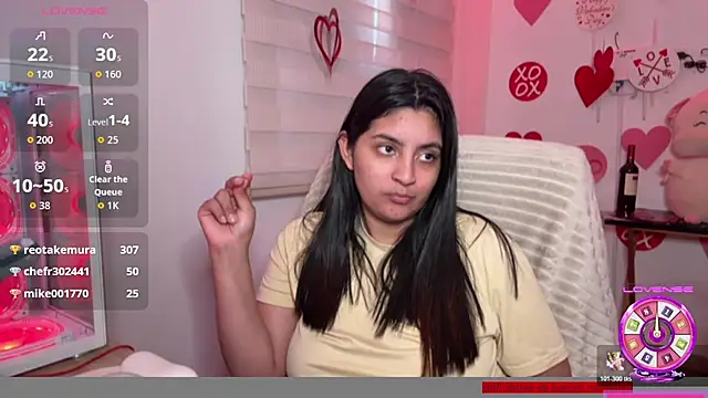 cloe_small's Live XXX Chat
