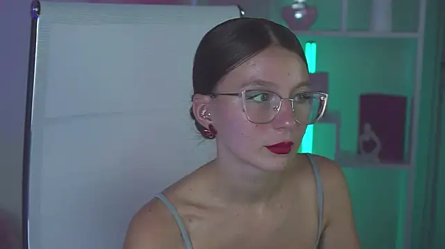 Chat +18 de Elli_Frankenweenie ao vivo