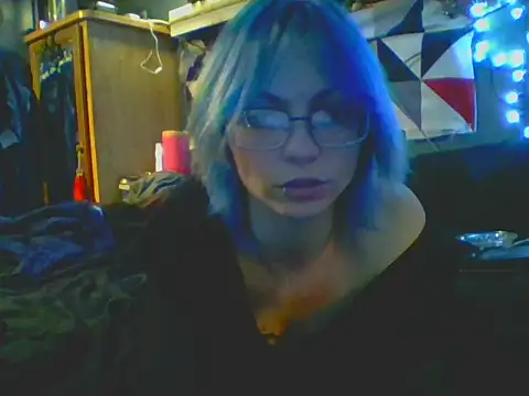 LunikaCorpse666's Live XXX Chat