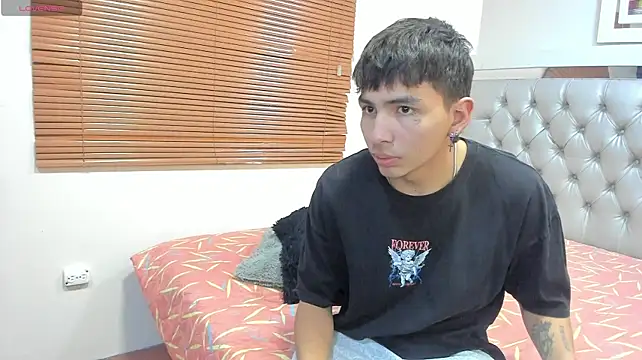 Chatroom XXX en direct de Leo_Royce