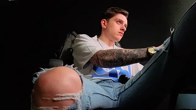 FelixStarkk 라이브 XXX 채팅