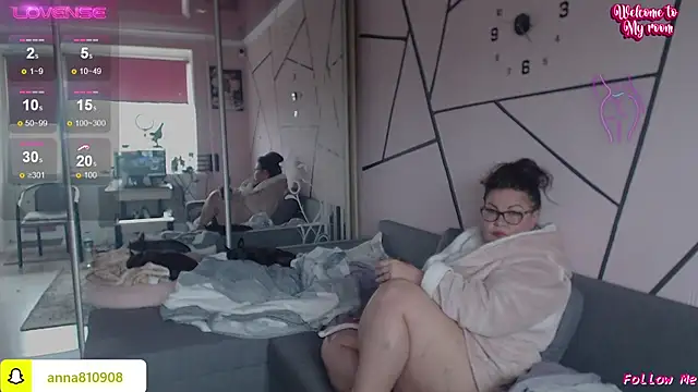 femme_fatale1 élő XXX-chatje