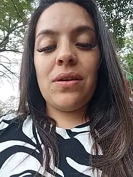 XXX chat uživo modela maricandelalopez