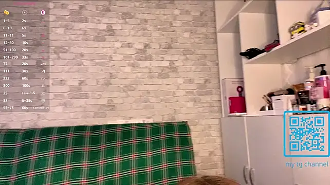 EmilyBlushy 라이브 XXX 채팅
