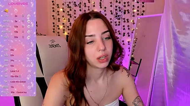 Chat XXX ao vivo de CharliGrace_